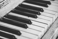 guide to minor key rock songs features