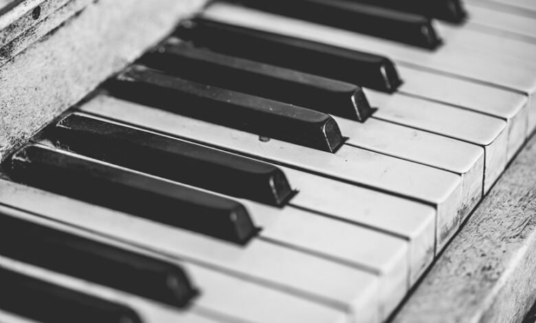 guide to minor key rock songs features